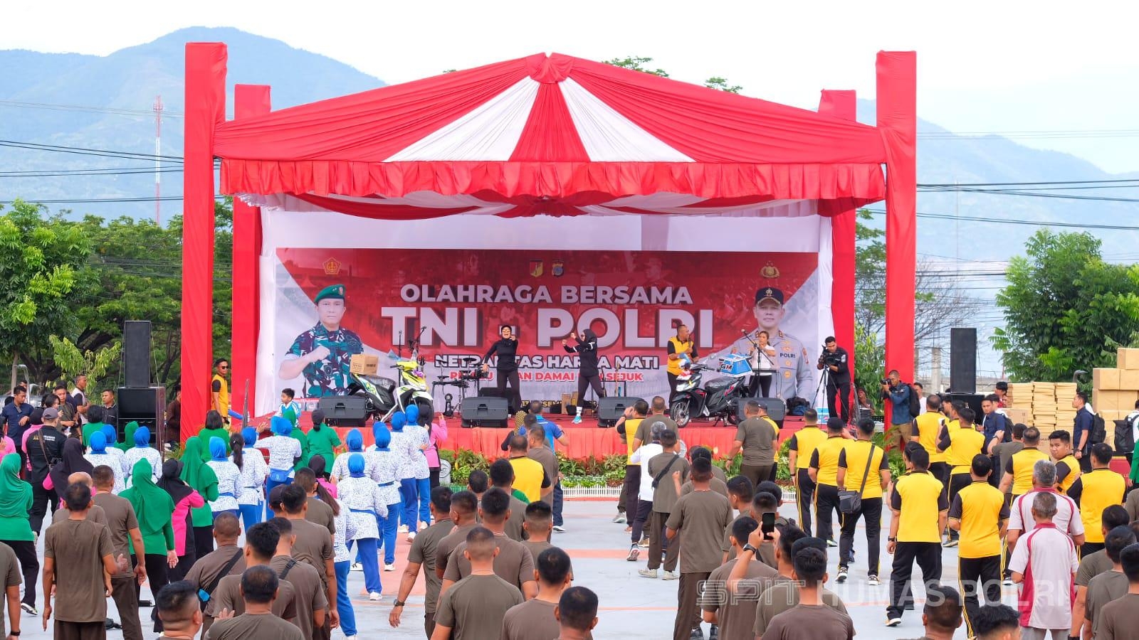 Olahraga Bersama TNI Polri, Kapolda Sulteng : Sinergitas dan Netralitas Harga Mati