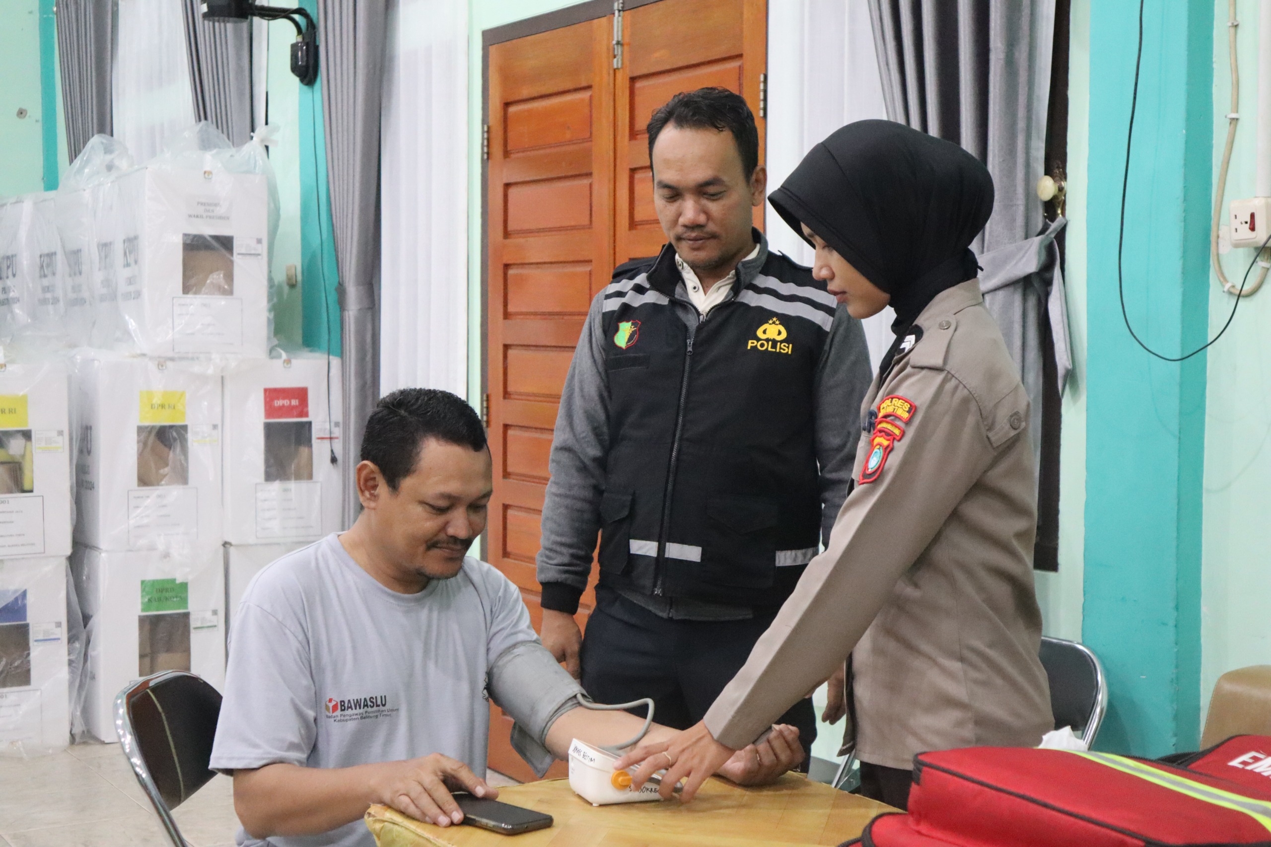 Polres Belitung Timur Terjunkan Si Dokkes Untuk Memastikan Kesehatan Personel Pengamanan Pemilu 2024