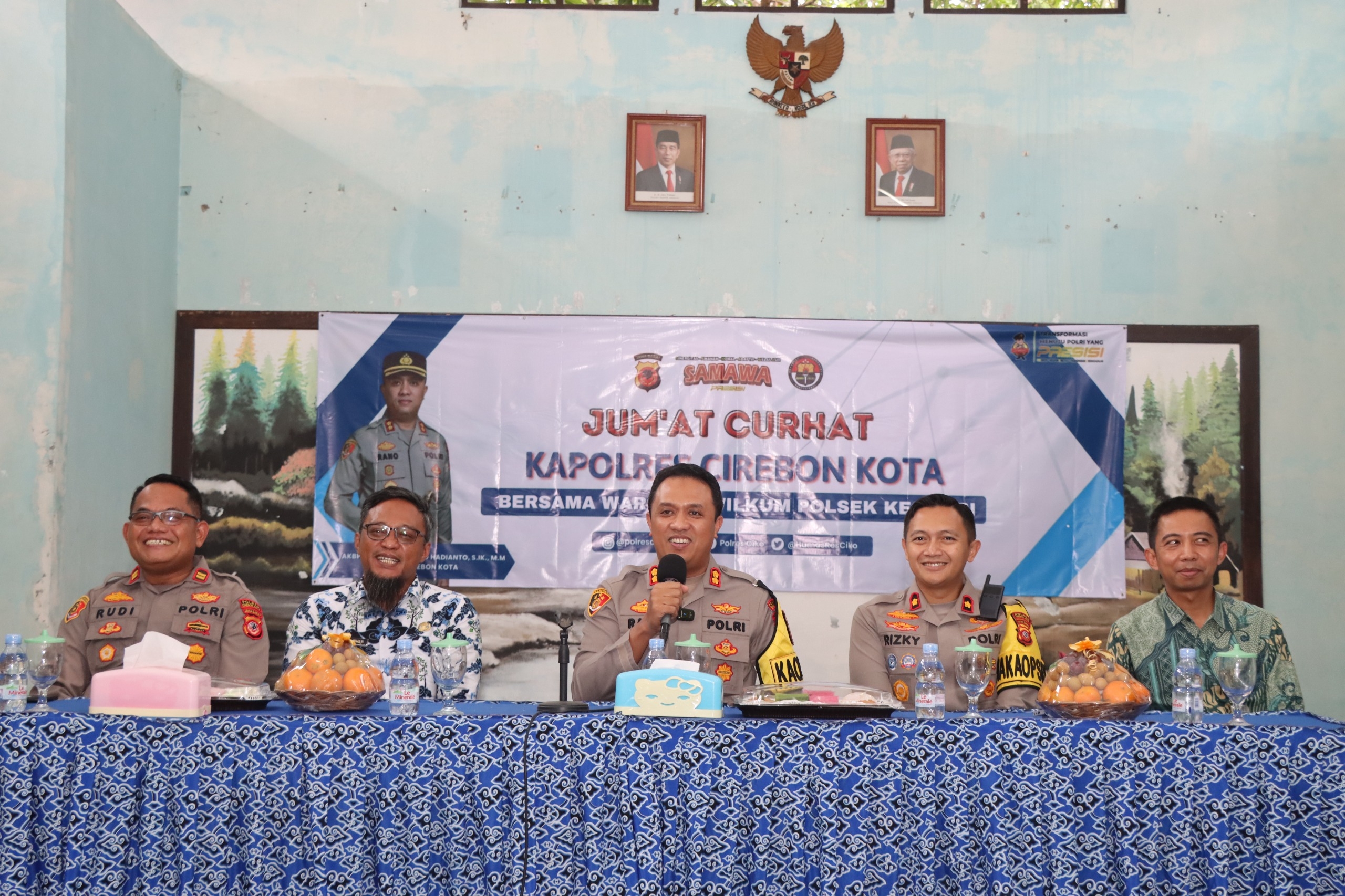 Tampung Aspirasi Masyarakat, Kapolres Cirebon Kota Gelar Jum'at Curhat
